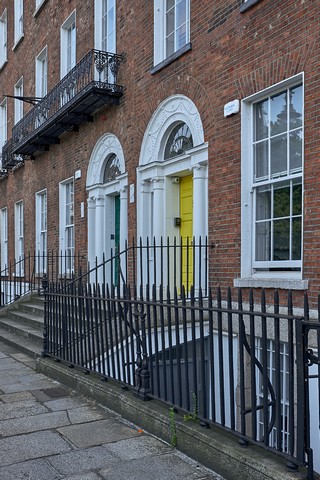 Dublin   <em>(Merrion square)</em>  |   31  /  43    |